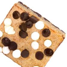 CHOCOLATE CHIP BLONDIE LOW SUGAR